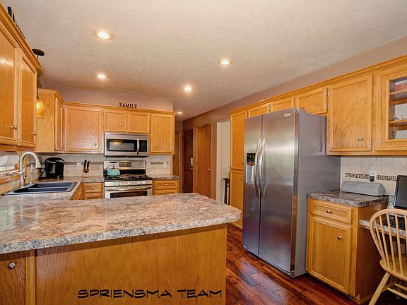 5th image of 7735 Bass Creek Dr