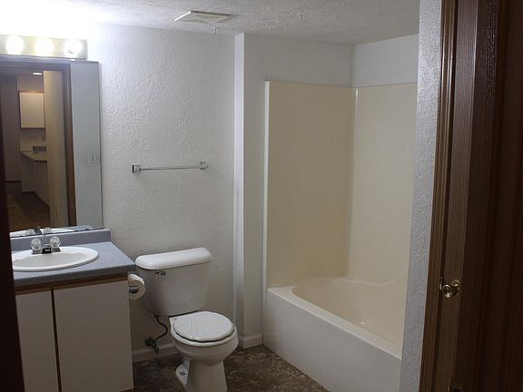 4th image of 5178 Zenith Pkwy #1