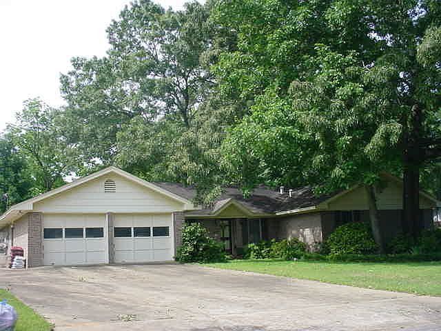 134 Sycamore Dr.
