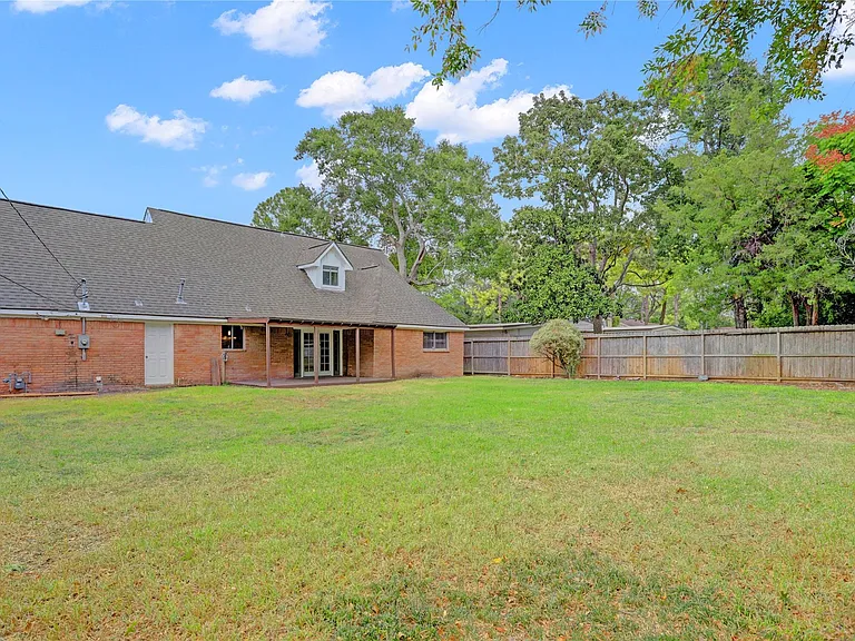 9631 Fairdale Ln — Photo 19
