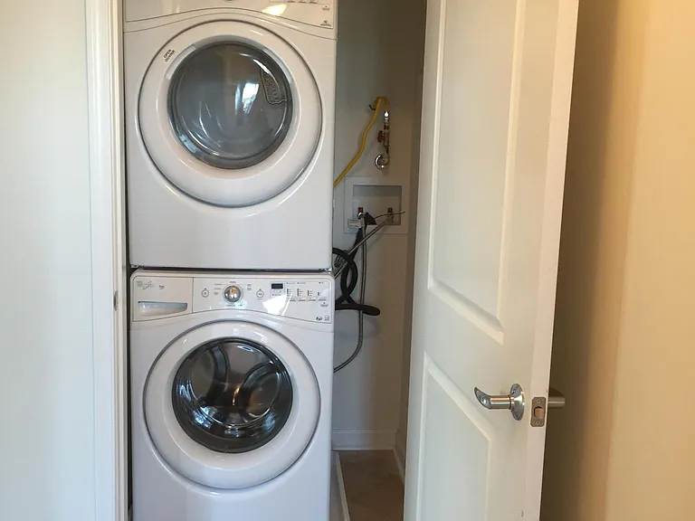 642 Doral Ct — Photo 9
