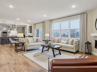 2095 Kestrel Dr, Shakopee, MN 55379