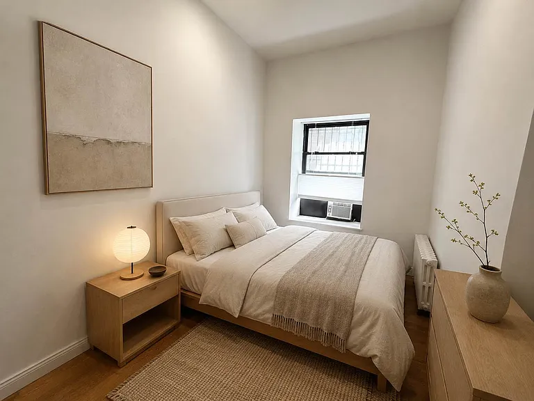 41 W 64th St #1C — Photo 14