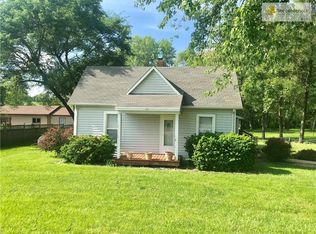 415 SE Grand Dd, Faucett, MO 64448