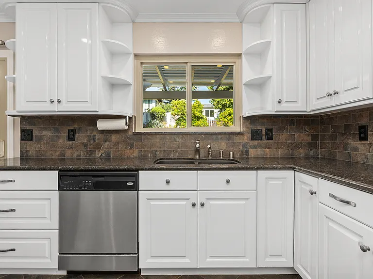 6728 Antilope St — Photo 21