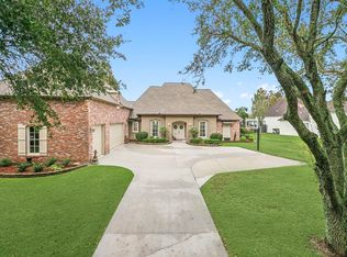 40203 Dove Estates Ct, Gonzales, LA 70737
