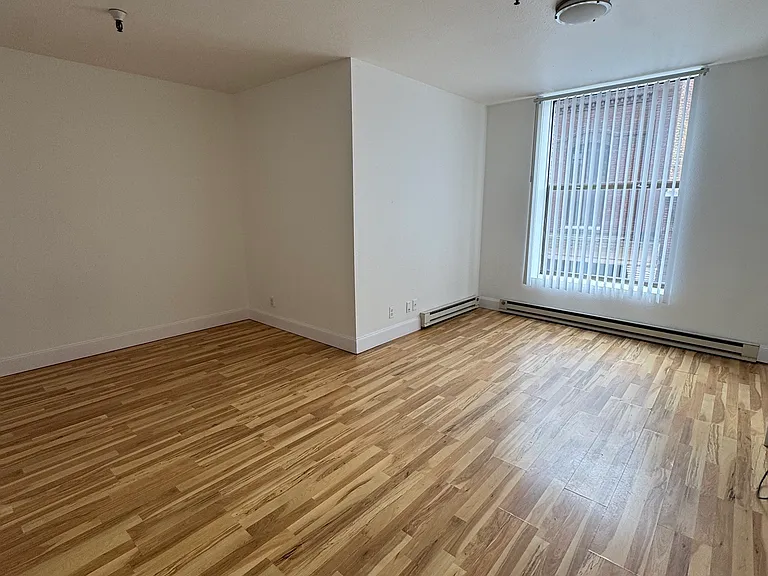 17 SW 2nd Ave #211 — Photo 4