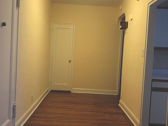3rd image of 6939 Yellowstone Blvd APT 223