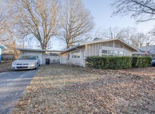 746 N Oak Grove Avenue, Springfield, MO 65802