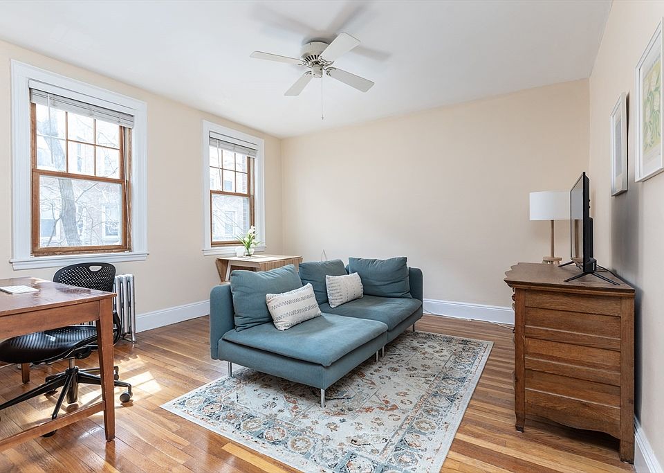 1st image of 48 Strathmore Rd APT 26