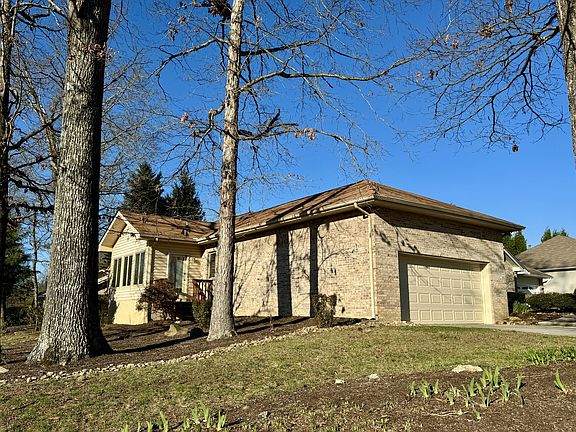 2nd image of 201 Toqua Greens Ln