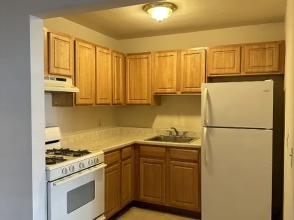 565 Grove St E-11 #E-11, Clifton City, NJ 07013