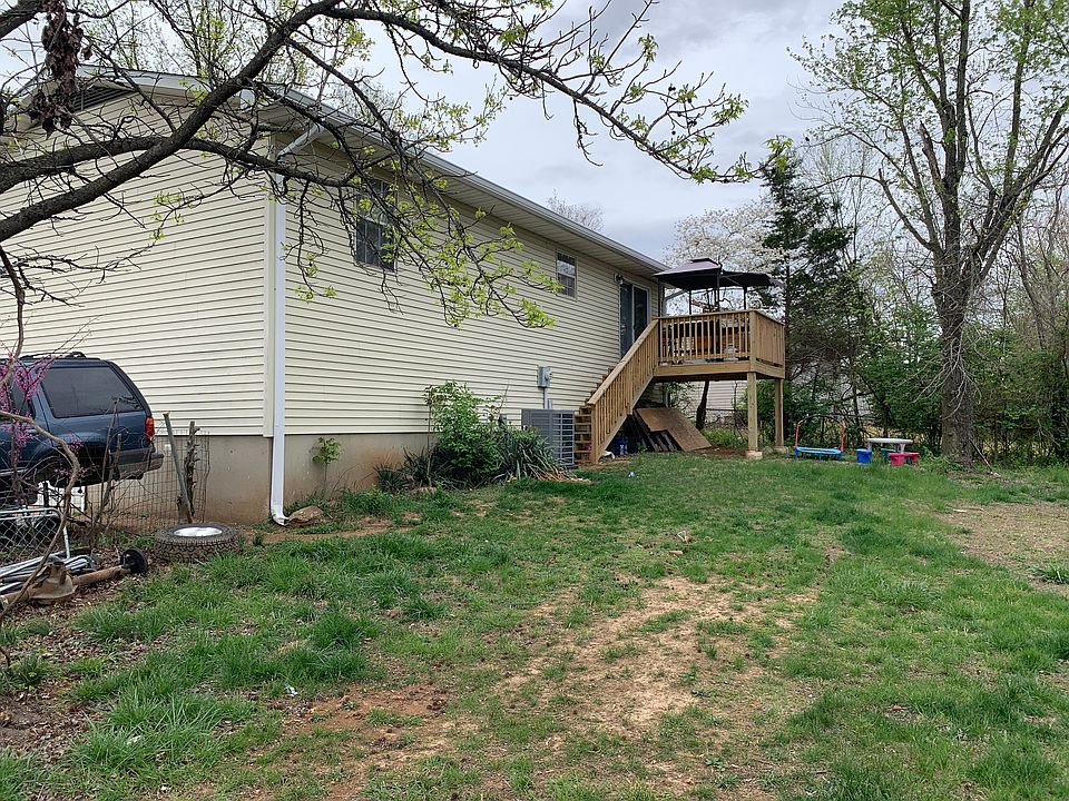 2nd image of 908 N Saint Joe Dr