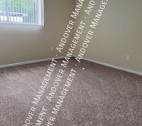 5th image of 308 S Drake Rd #C-06