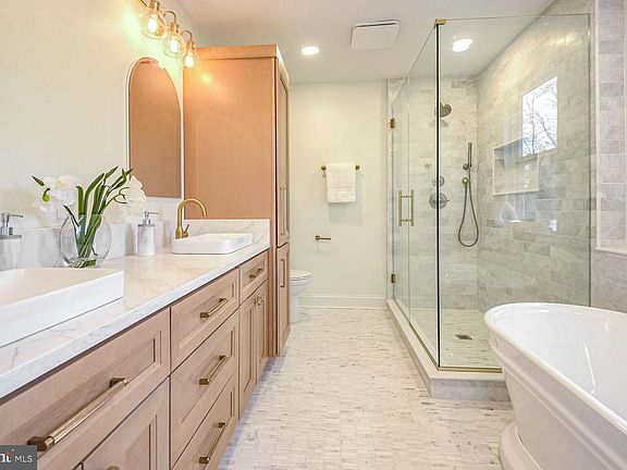 5th image of 9707 Bunchberry Pl