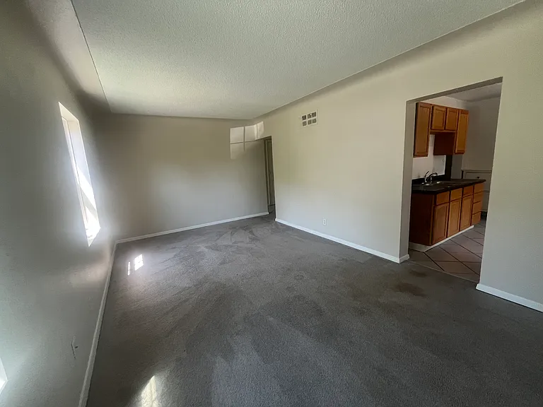 17803 N Fruitport Rd — Photo 7