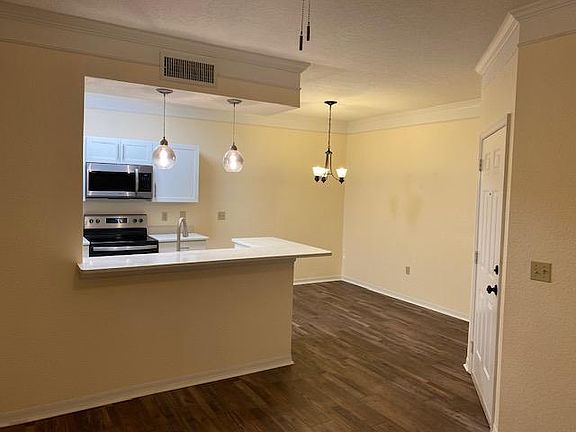 5th image of 11541 Villa Grand APT 821
