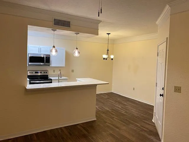 11541 Villa Grand #821 — Photo 5