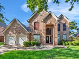 1924 Waterford Dr, Grapevine, TX 76051