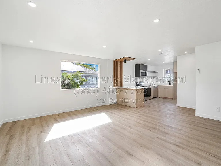 288 E Downington Ave — Photo 2