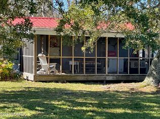 432 Lola Rd, Cedar Island, NC 28520