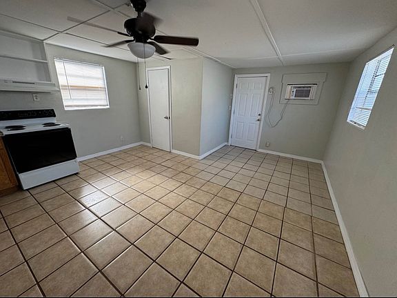 3rd image of 4720 1/2 1st Ave N #1/2