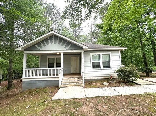 2037 Lakewood Trl SE, Atlanta, GA 30315