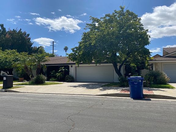 3rd image of 8801 Whitaker Ave