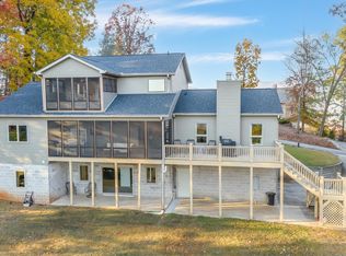 475 Old Chapman Trl, Pickens, SC 29671