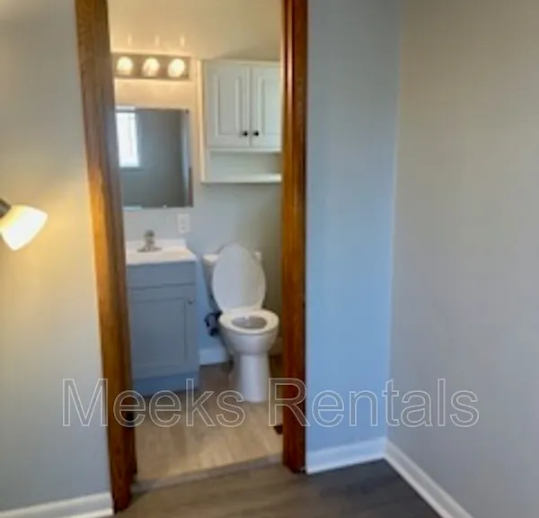 1118 Montrose Dr — Photo 20