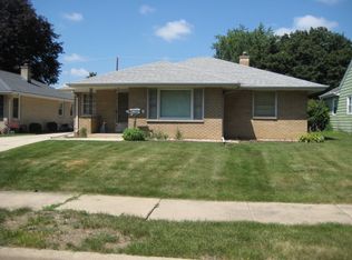 131 Dwight Ave, Joliet, IL 60436