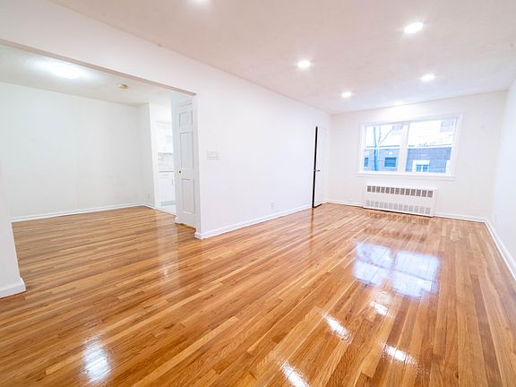 2nd image of 218 68th Ave #2