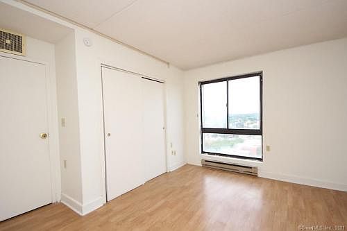 3rd image of 60 Strawberry Hill Ave Unit 1210
