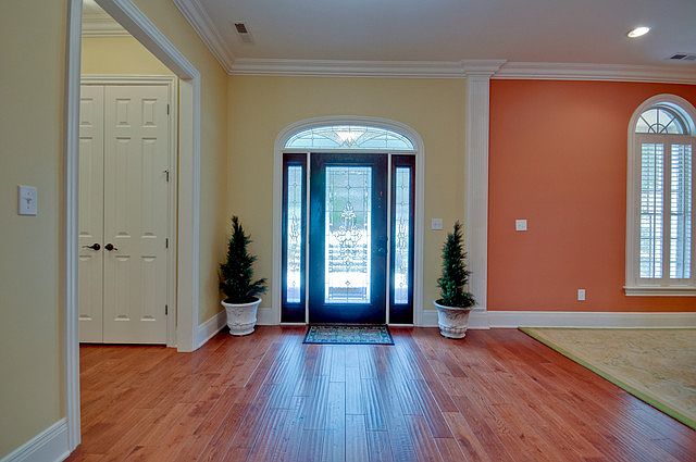 1st image of 11016 Pikes Peak Dr SE