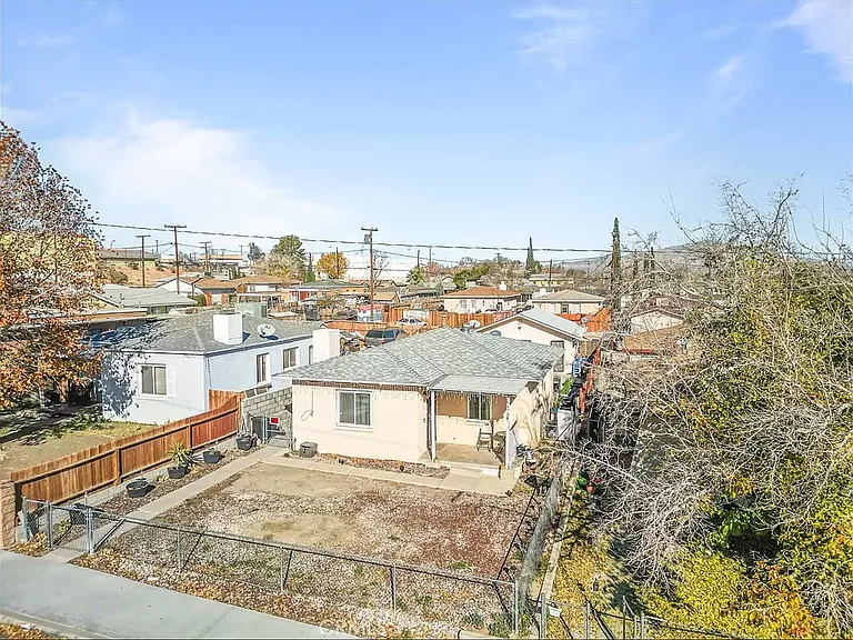 16738 Merrill St — Photo 1