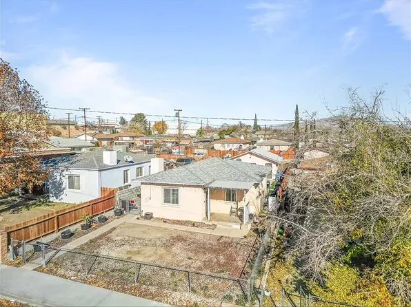 16738 Merrill St, Victorville, CA 92395