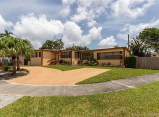 7890 SW 18th Ter, Miami, FL 33155