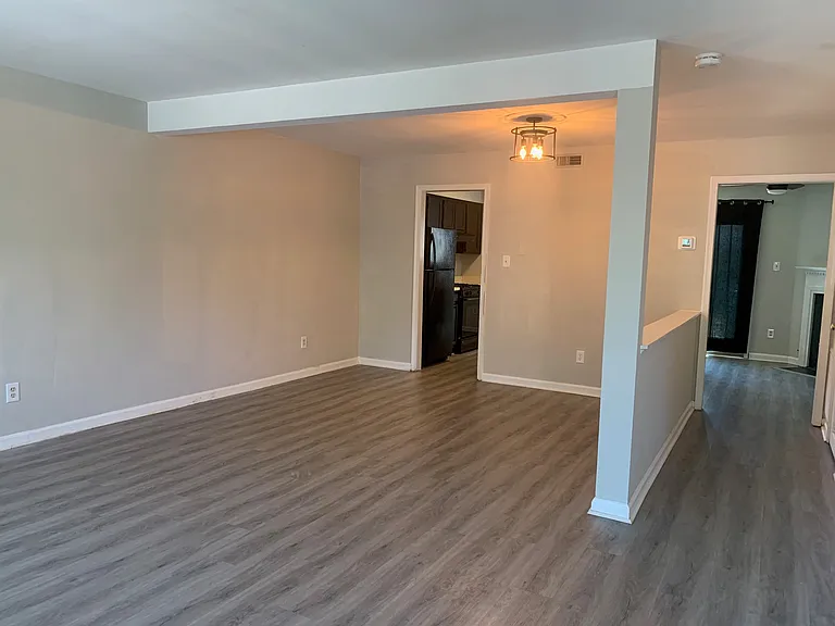 503 Randolph St — Photo 15