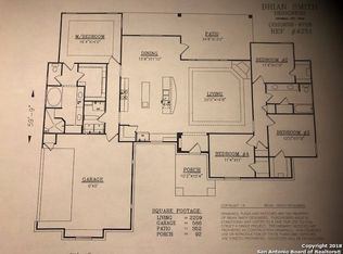 135 Cibolo Ridge Dr, Lavernia, TX 78121
