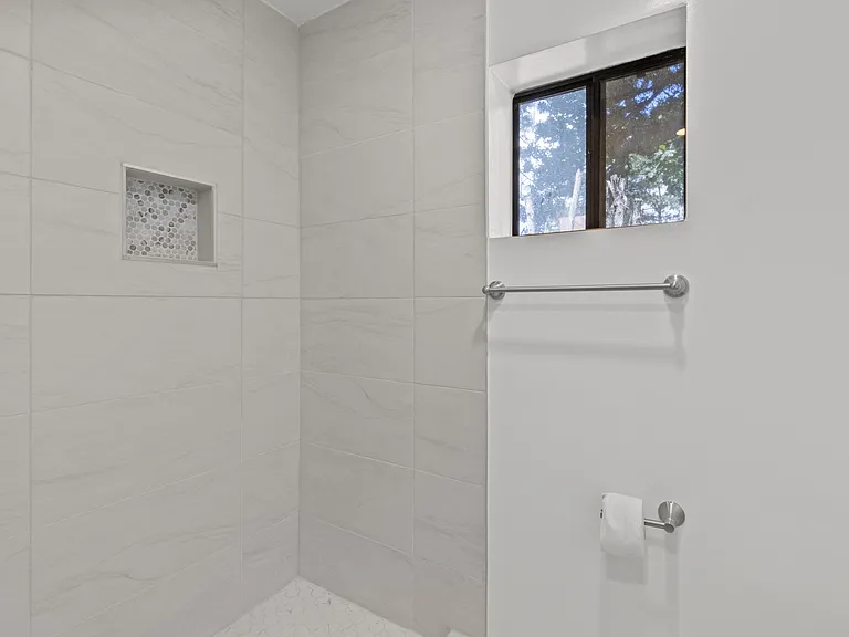 620 Sudderth Dr #3 — Photo 14
