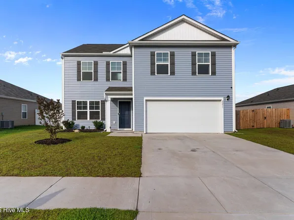 8231 E Highcroft Drive NE, Leland, NC 28451