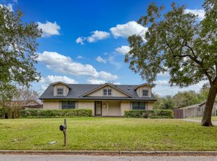 1021 Randy Rd, Cedar Hill, TX 75104