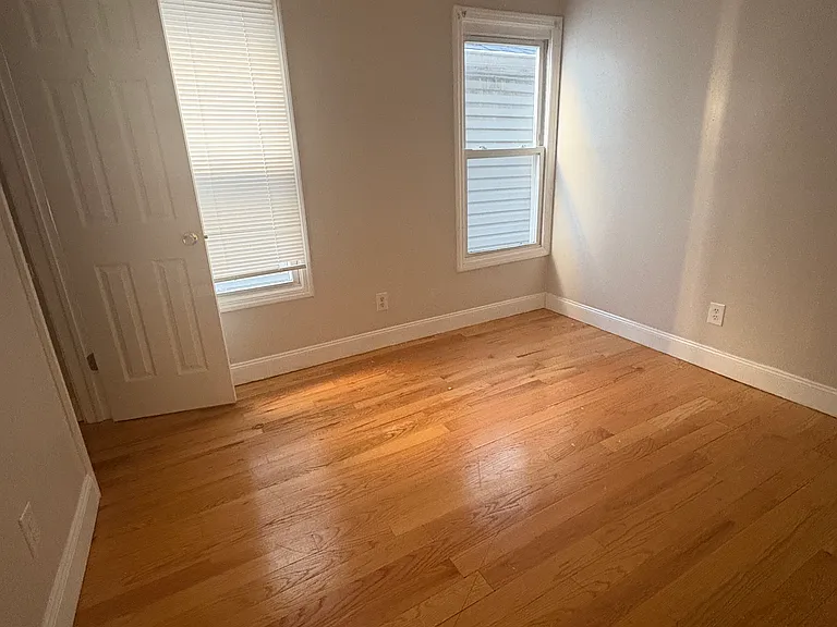 124-126 N 4th St #2 — Photo 6