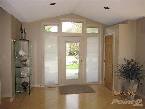 600GreenridgeLnEntryway