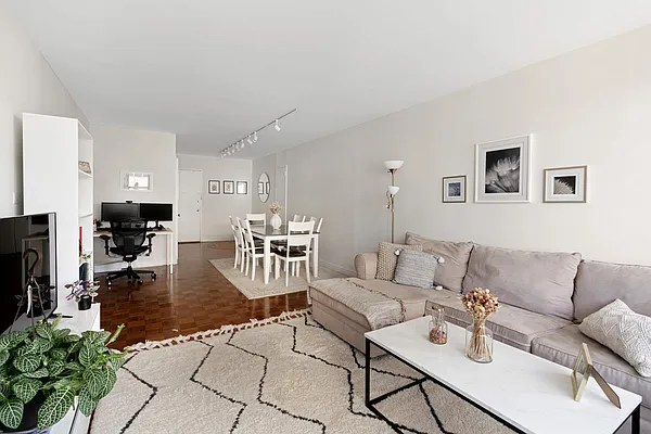 Rented by Compass | media 2