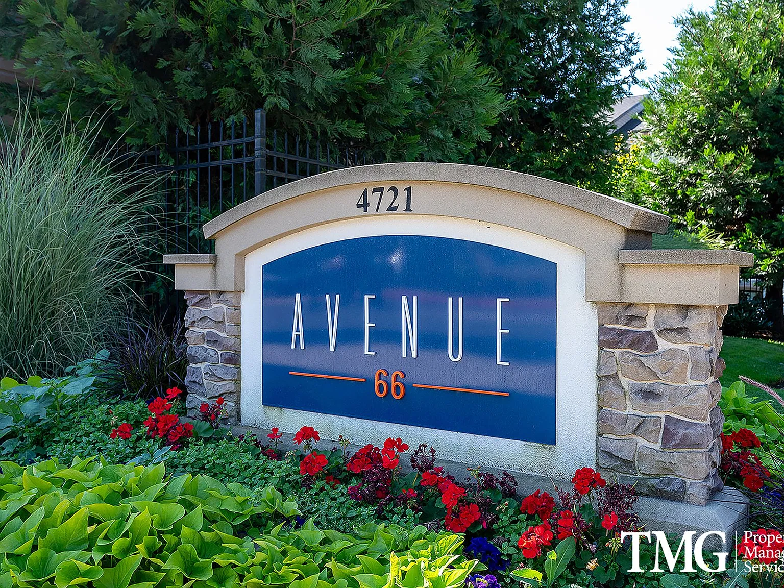 Avenue 66 Apartments — Photo 1