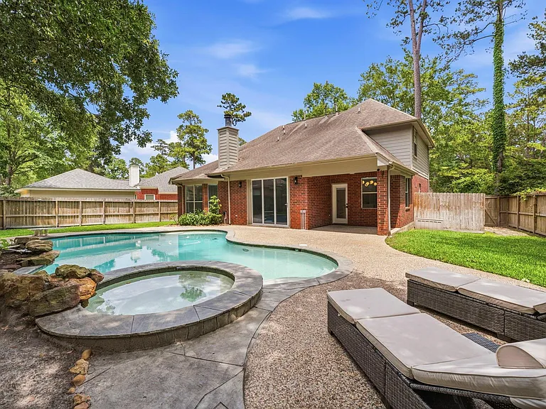 138 W Stockbridge Landing Cir — Photo 41