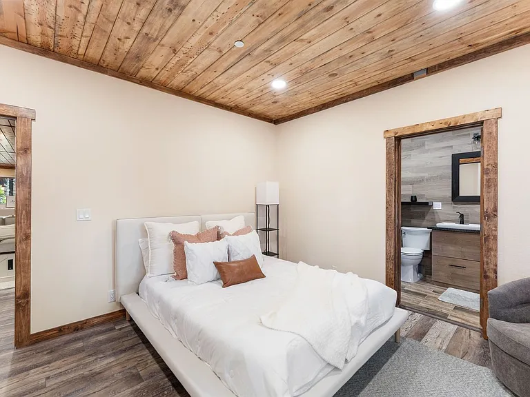 215 Carnelian Bay Rd — Photo 10