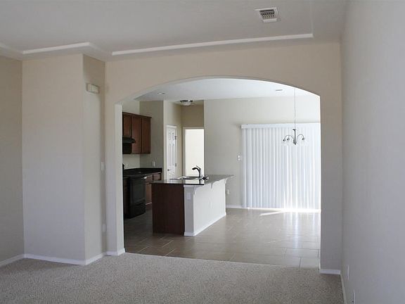3rd image of 1028 Heather Dr