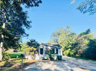 9437 Creosote Rd, Gulfport, MS 39503